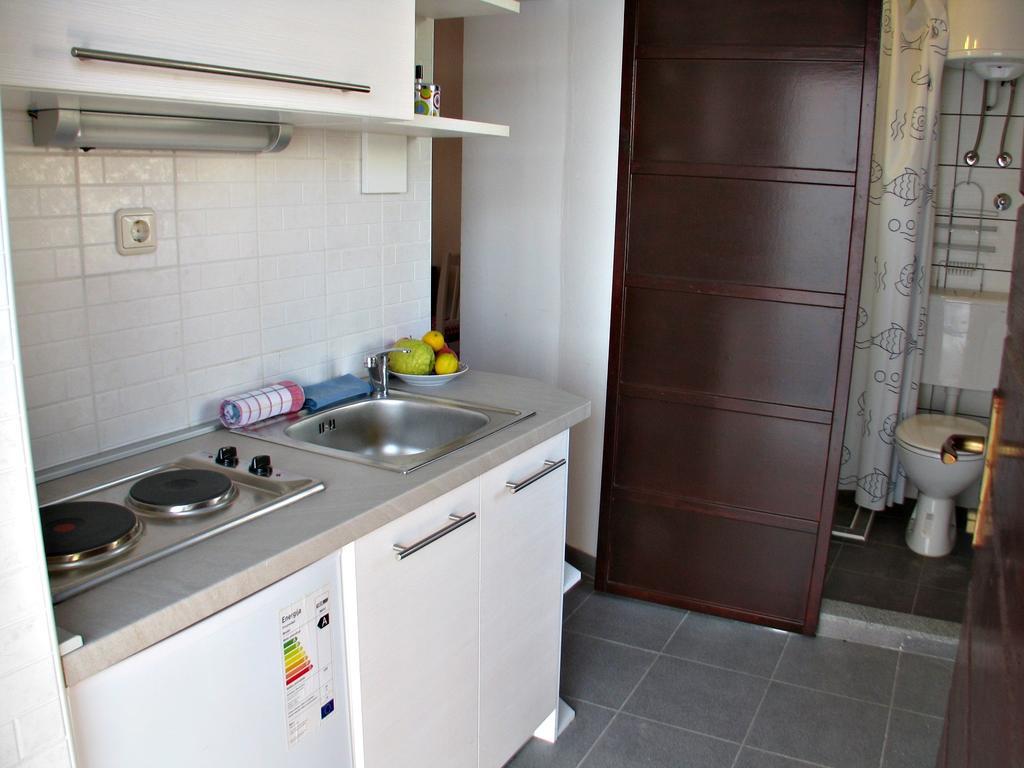 Apartment Noa Kaštel Kambelovac Chambre photo