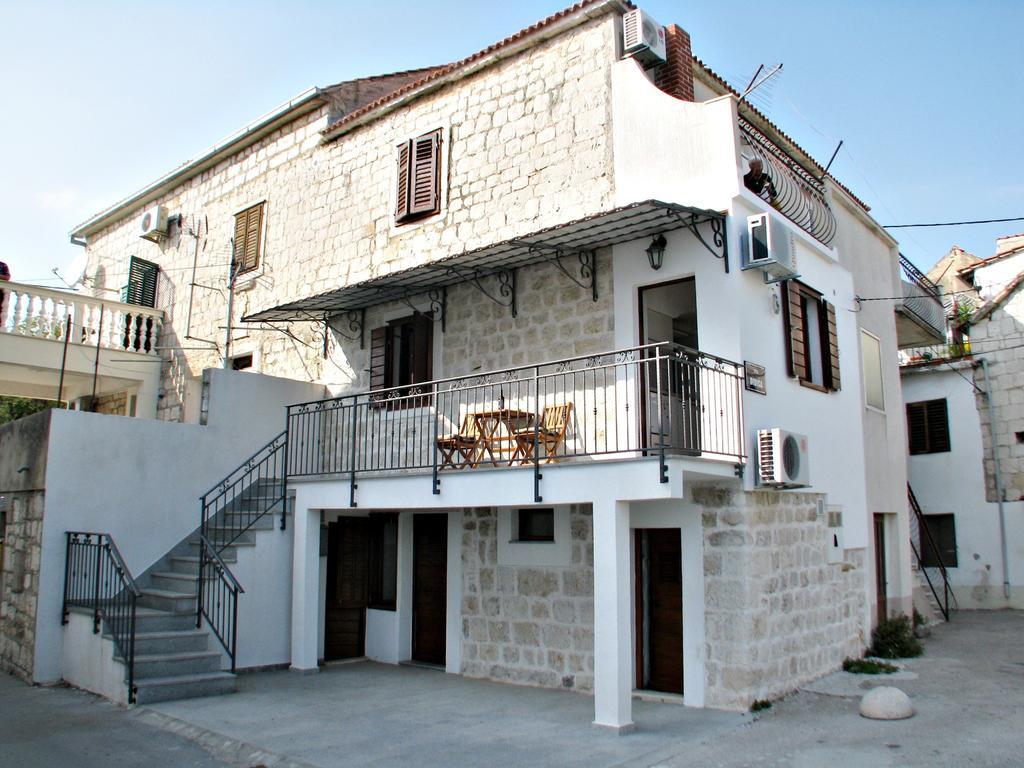 Apartment Noa Kaštel Kambelovac Chambre photo